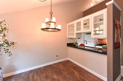 210 E Courtyards E, Windsor, CA 95492 photo 7