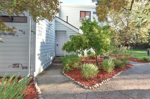 210 E Courtyards E, Windsor, CA 95492 photo 2