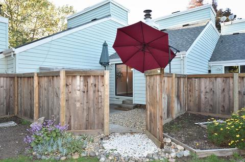 210 E Courtyards E, Windsor, CA 95492 photo 28