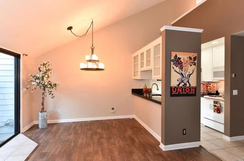 210 E Courtyards E, Windsor, CA 95492 photo 8