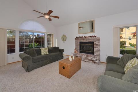 9120 Piccadilly Cir, Windsor, CA 95492 photo 11