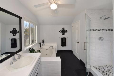 9120 Piccadilly Cir, Windsor, CA 95492 photo 14