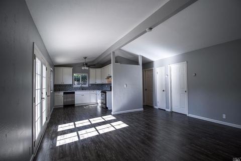 1673 Clay St, Fairfield, CA 94533 photo 2