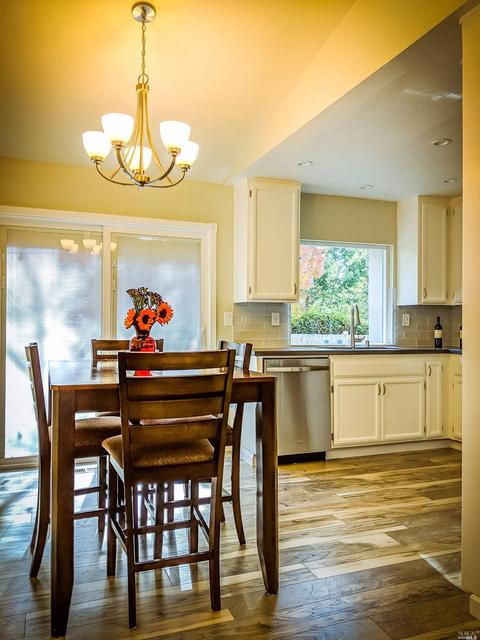 208 La Quinta Dr, Windsor, CA 95492 photo 8