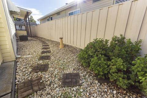 448 Rock River Dr, Vallejo, CA 94589 photo 18