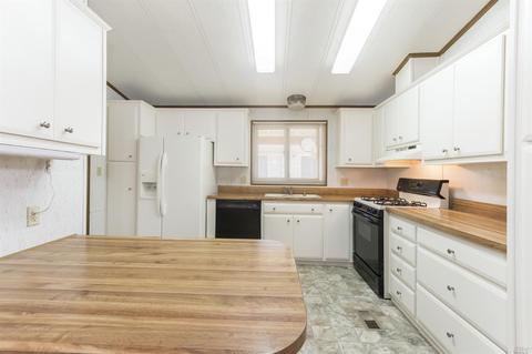448 Rock River Dr, Vallejo, CA 94589 photo 9