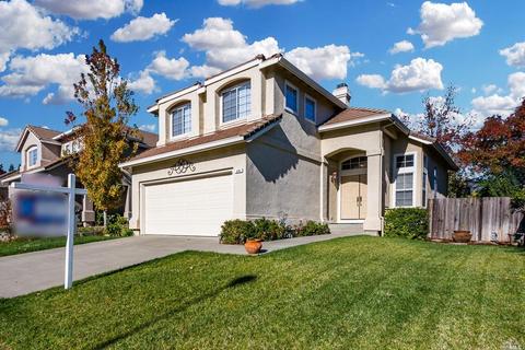 449 Rolling Oak Dr, Vacaville, CA 95688 photo 2