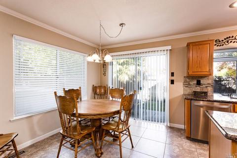 449 Rolling Oak Dr, Vacaville, CA 95688 photo 12