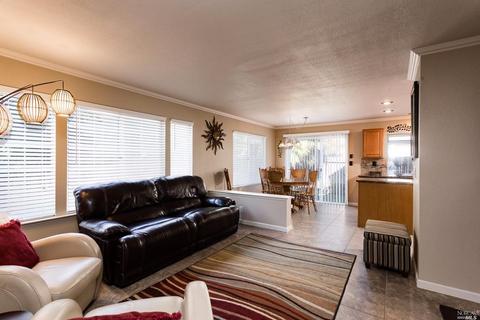 449 Rolling Oak Dr, Vacaville, CA 95688 photo 13