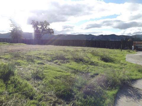 439 Riverview Dr, Ukiah, CA 95482 photo 3