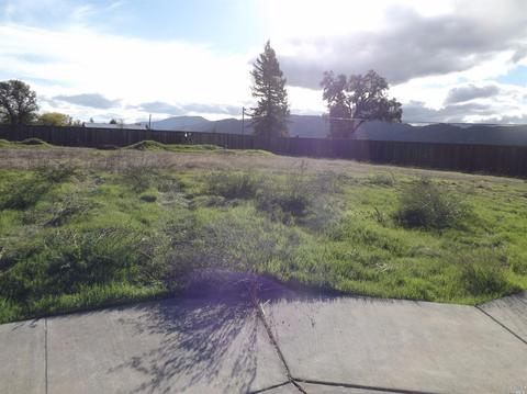439 Riverview Dr, Ukiah, CA 95482 photo 2