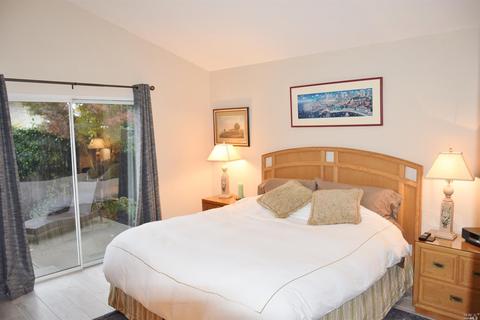 2042 Devonshire Dr, Napa, CA 94558 photo 14