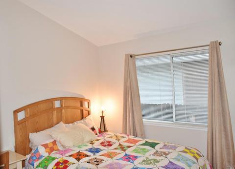 2042 Devonshire Dr, Napa, CA 94558 photo 17