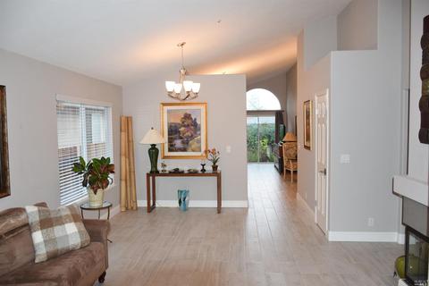2042 Devonshire Dr, Napa, CA 94558 photo 3