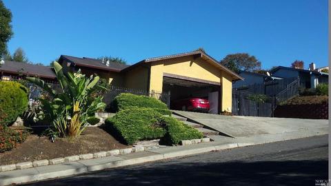 557 Phoenix Cir, Vallejo, CA 94589 photo 1