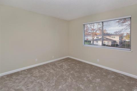 64 Trinity Dr, Novato, CA 94947 photo 6