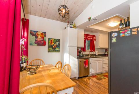 643-645 University St, Healdsburg, CA 95448 photo 8