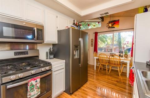 643-645 University St, Healdsburg, CA 95448 photo 6