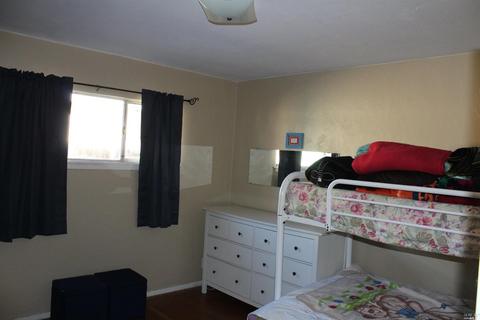 720 Lassen St, Vallejo, CA 94591 photo 8