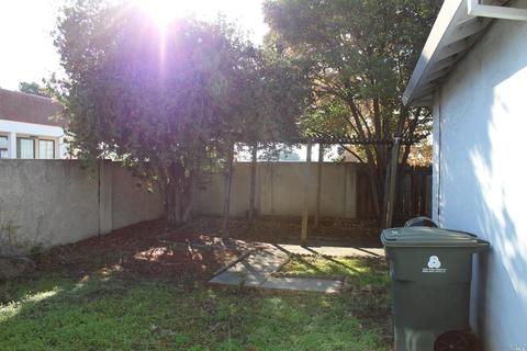 720 Lassen St, Vallejo, CA 94591 photo 18