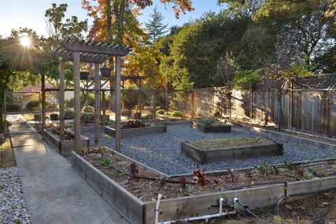 8140 Valley View Dr, Sebastopol, CA 95472 photo 5