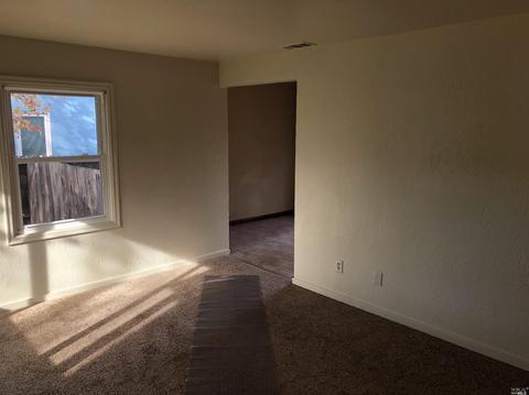 2904 Georgia St, Vallejo, CA 94591 photo 3