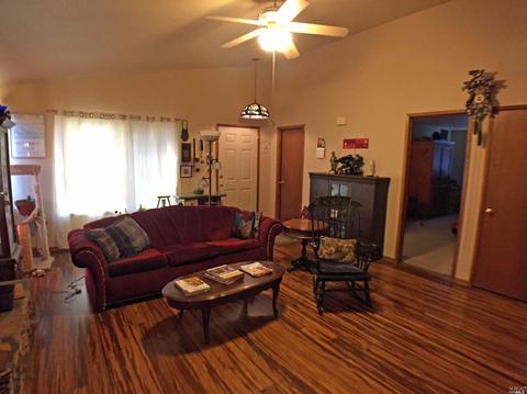 614 Donner Ln, Ukiah, CA 95482 photo 4