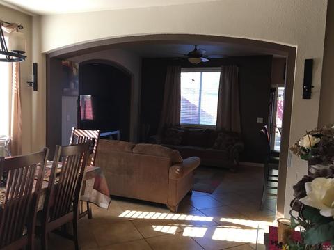 427 La Esperanza Dr, Dixon, CA 95620 photo 4