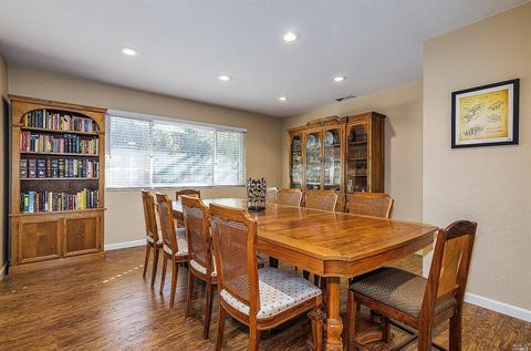 330 Chelan Dr, Vacaville, CA 95687 photo 3