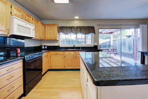 161 Edwin Dr, Vacaville, CA 95687 photo 15
