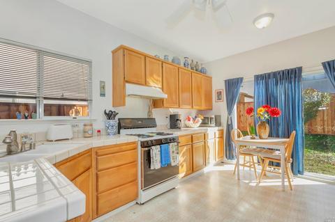 186 Wellington Pl, Vallejo, CA 94591 photo 12