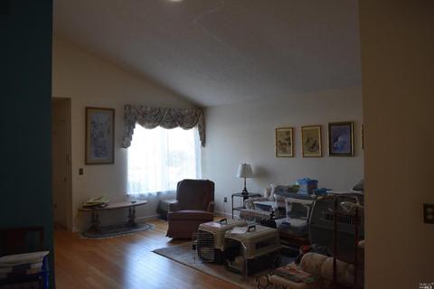 832 Milsom Pl, Windsor, CA 95492 photo 8