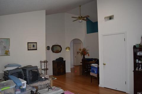 832 Milsom Pl, Windsor, CA 95492 photo 6