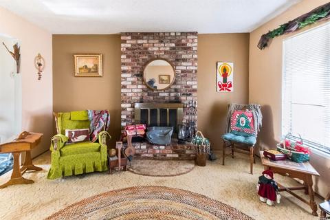 307 Barcelona St, Vallejo, CA 94591 photo 4