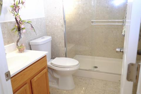 107 Cadiz Ct, Vallejo, CA 94591 photo 2