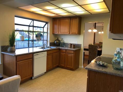 320 Notre Dame Dr, Vallejo, CA 94589 photo 7