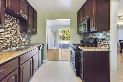 252 Sonora Pass Rd, Vallejo, CA 94589 photo 2