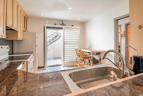 314 Kathy Ellen Dr, Vallejo, CA 94591 photo 10