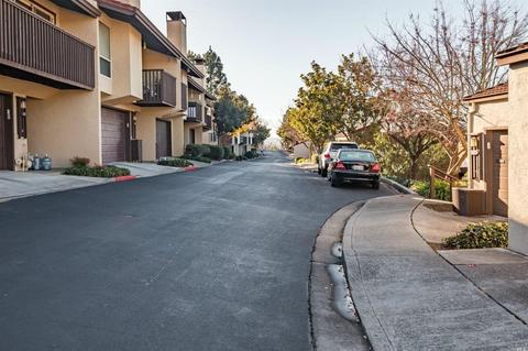 314 Kathy Ellen Dr, Vallejo, CA 94591 photo 2