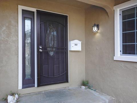 707 Corte Granada, Vacaville, CA 95688 photo 3