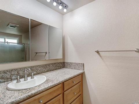 707 Corte Granada, Vacaville, CA 95688 photo 11