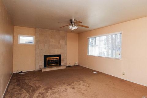 228 Ash St, Vacaville, CA 95688 photo 5