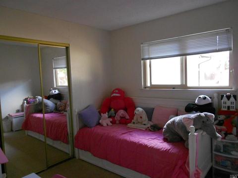 560 Gregory Dr, Vacaville, CA 95687 photo 8