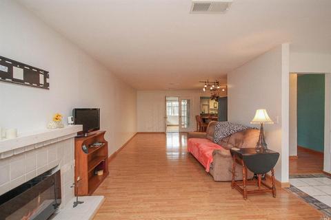 2159 Kingfisher Way, Fairfield, CA 94533 photo 5