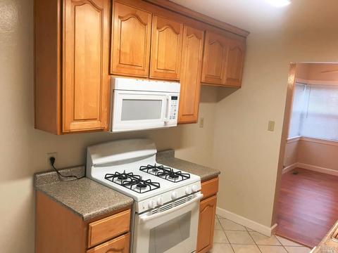 9 Laurel St, Vallejo, CA 94591 photo 3