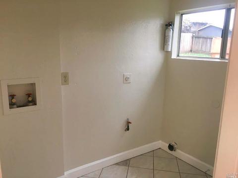 9 Laurel St, Vallejo, CA 94591 photo 8