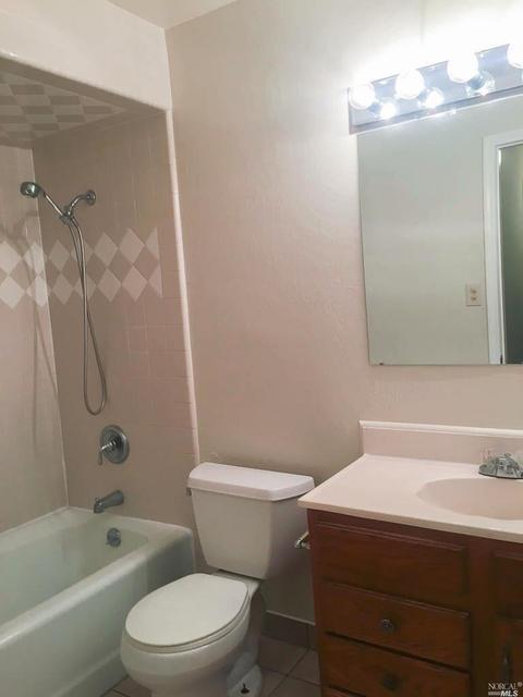 9 Laurel St, Vallejo, CA 94591 photo 5