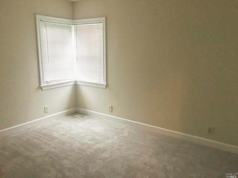 9 Laurel St, Vallejo, CA 94591 photo 6
