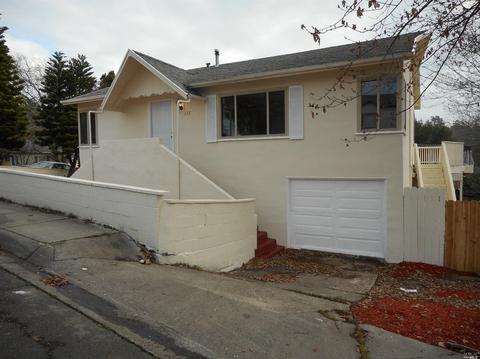 137 Laguna St, Vallejo, CA 94591 photo 1