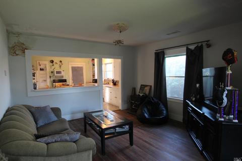 740 Bailey Ave, Petaluma, CA 94952 photo 3